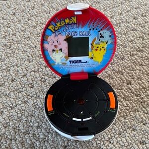 Pokemon Poke Ball Electronic Game